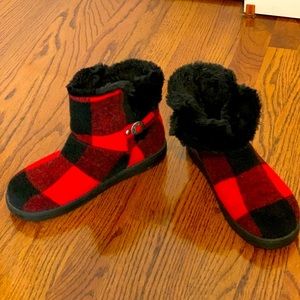 Winter boots, warm, stylish